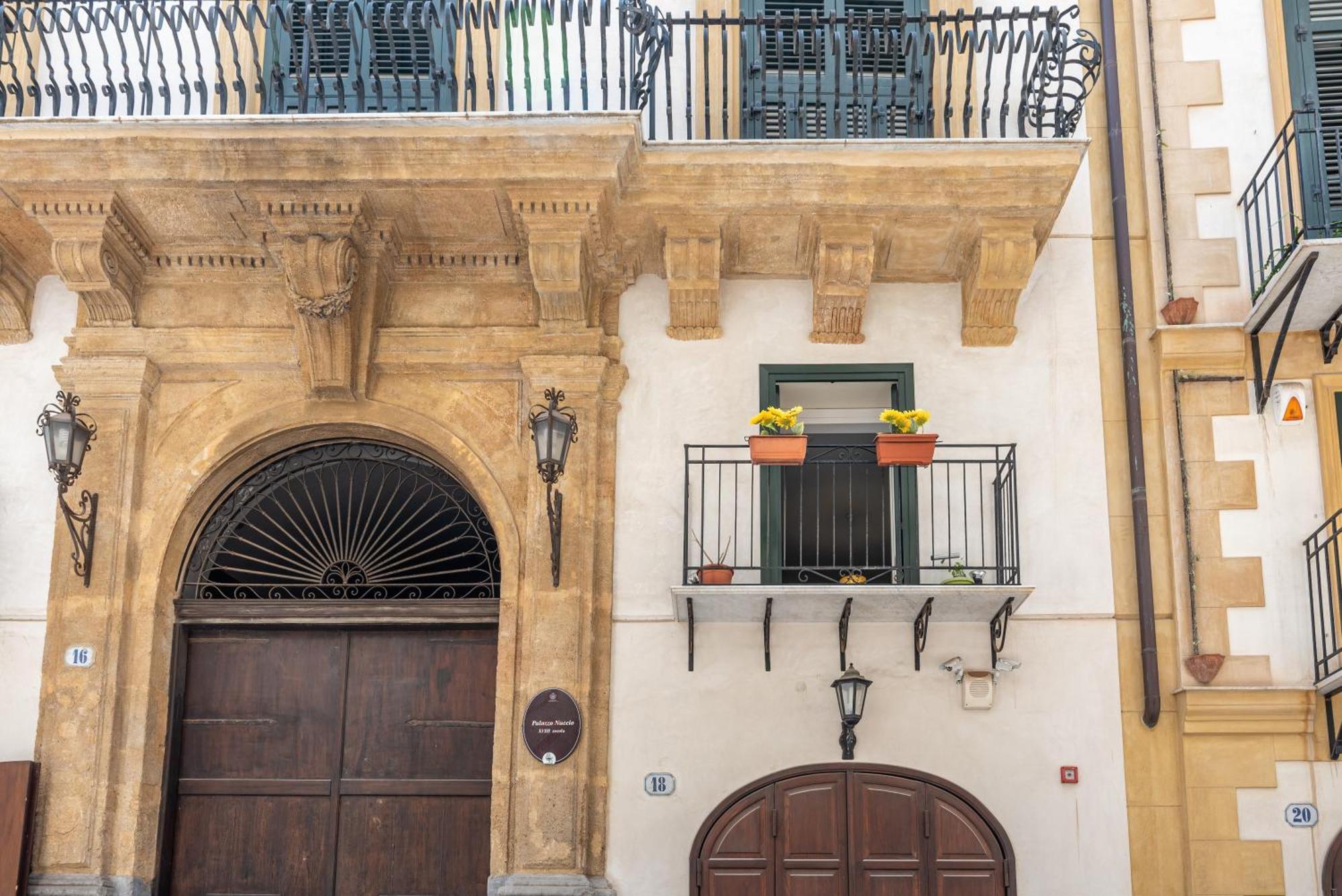Good Vibes Apartment Nel Centro Storico Palermo Eksteriør bilde